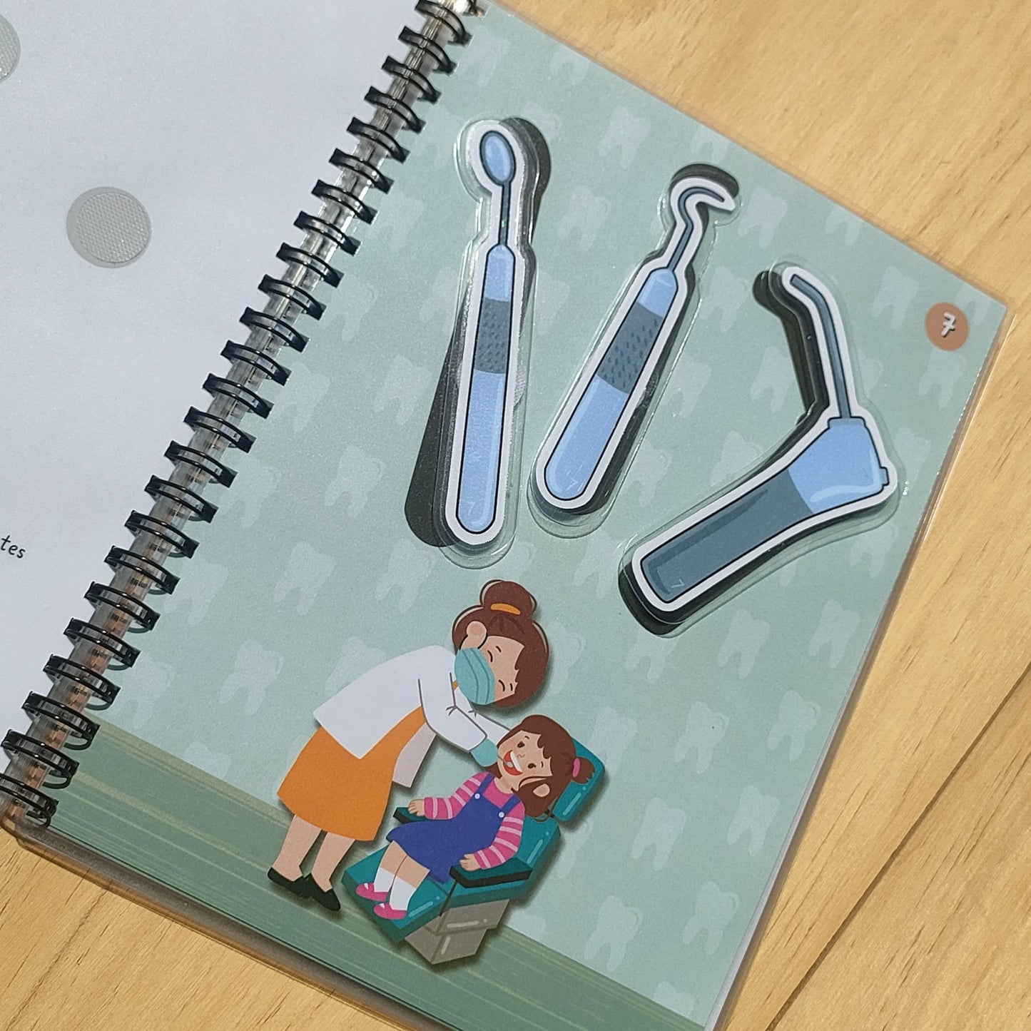 Livro de Atividades PEQUENOS VALENTES