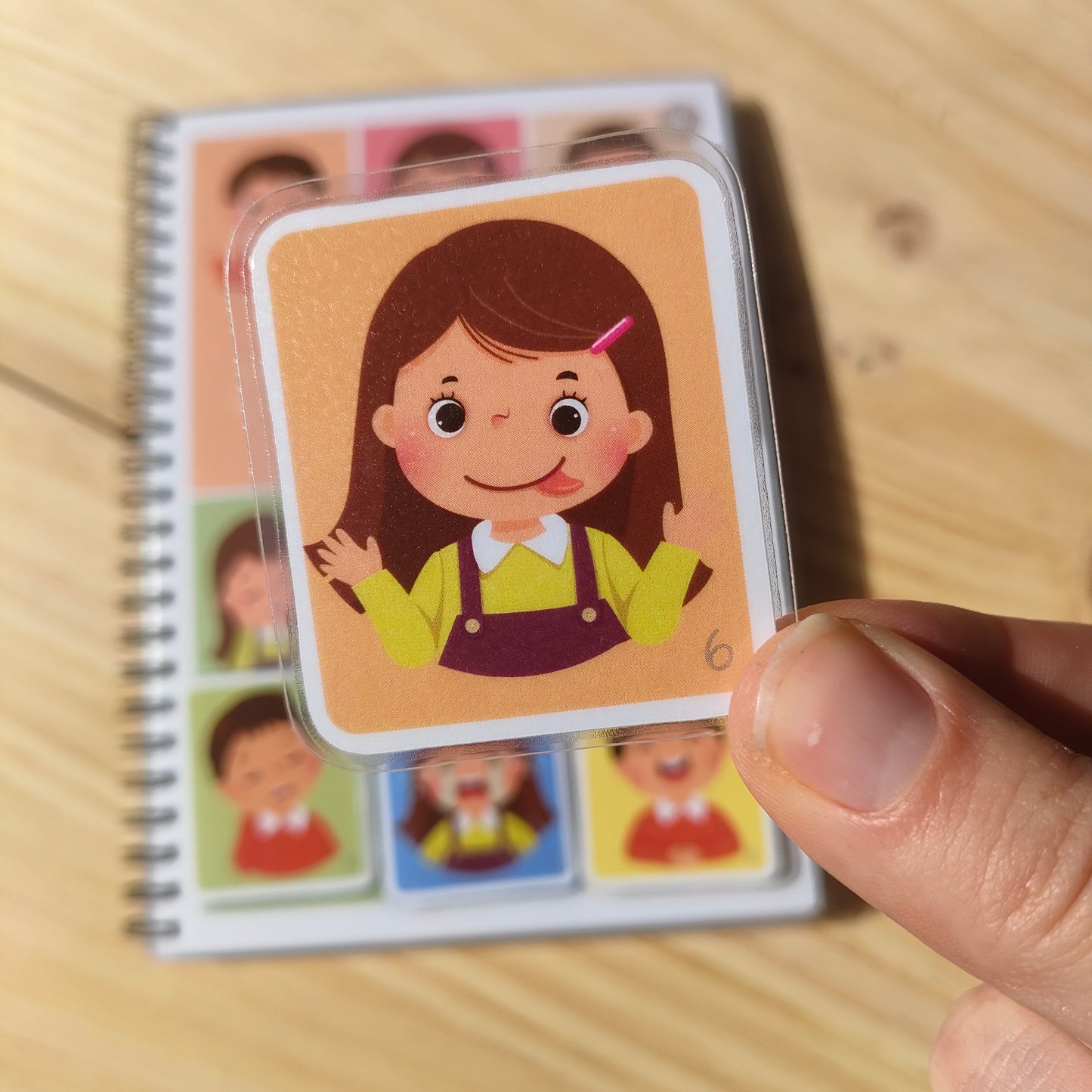 Livro de Atividades EXPLORER